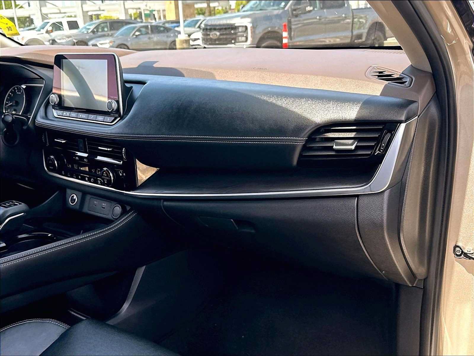 Used 2021 Nissan Rogue SL AWD/4WD image 18