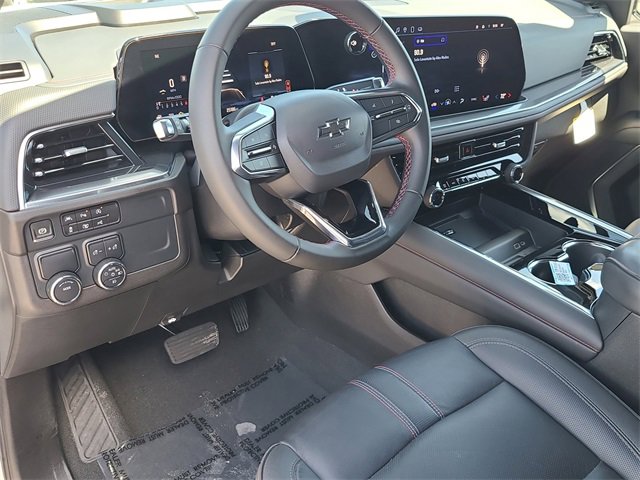 Used 2025 Chevrolet Suburban RST image 23