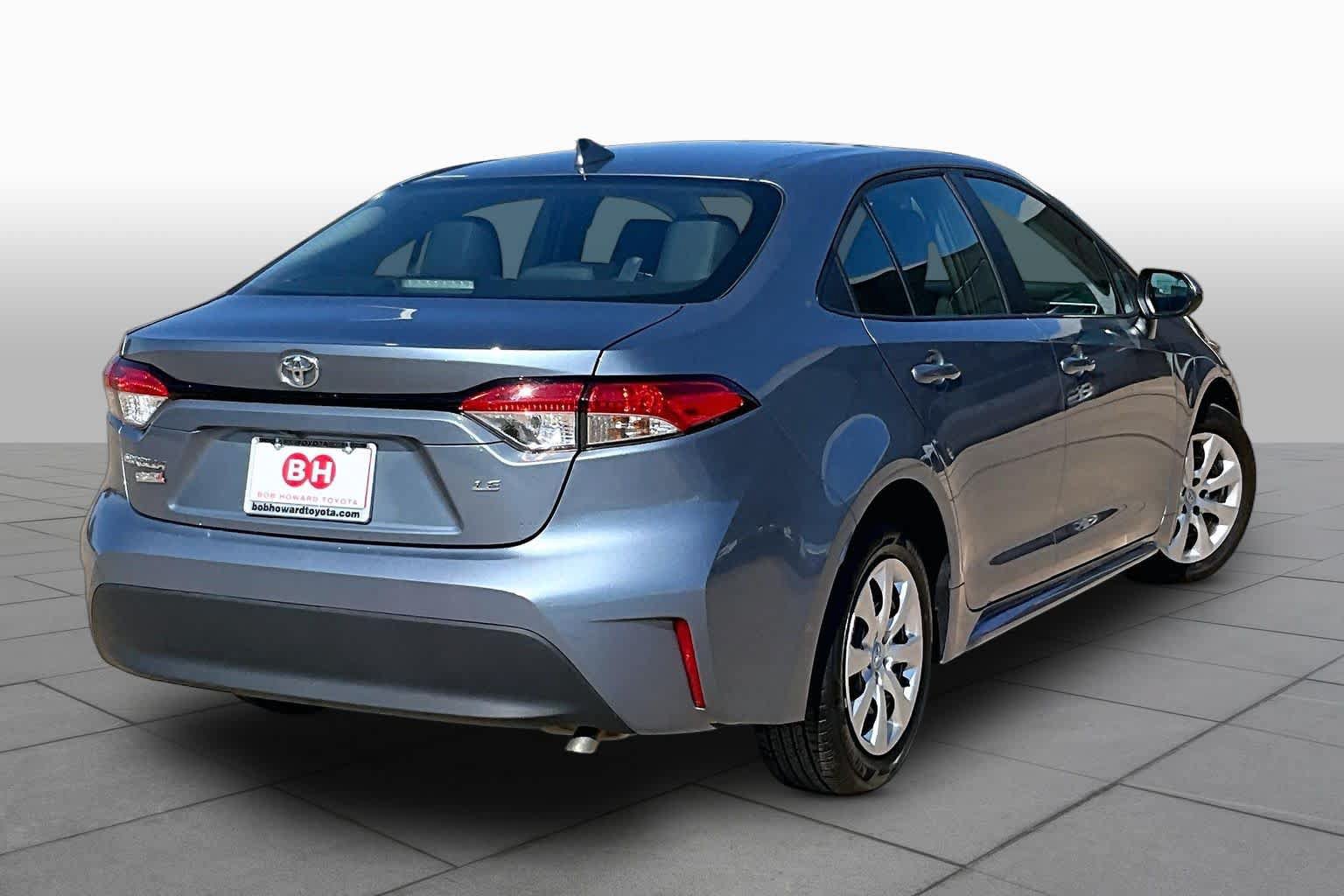 Used 2026 Toyota Corolla LE FWD image 13
