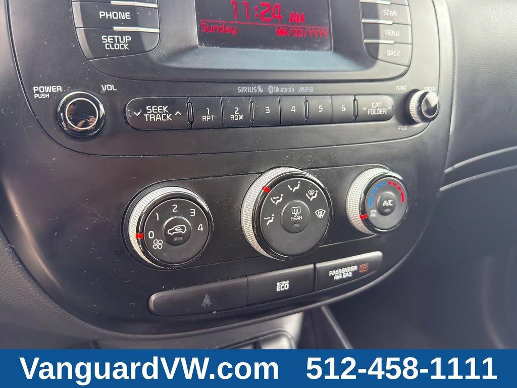Used 2016 Kia Soul FWD image 16