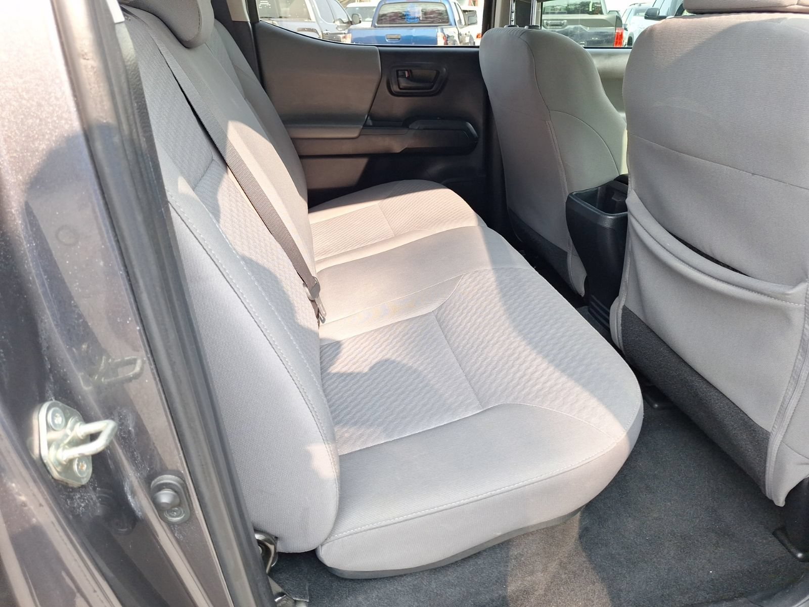 Used 2020 Toyota Tacoma SR w/ SR Convenience Package RWD image 27