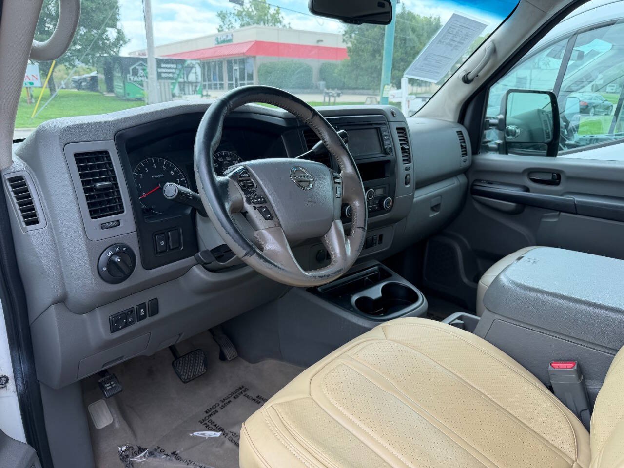 Used 2016 Nissan NV 3500 SL RWD image 16