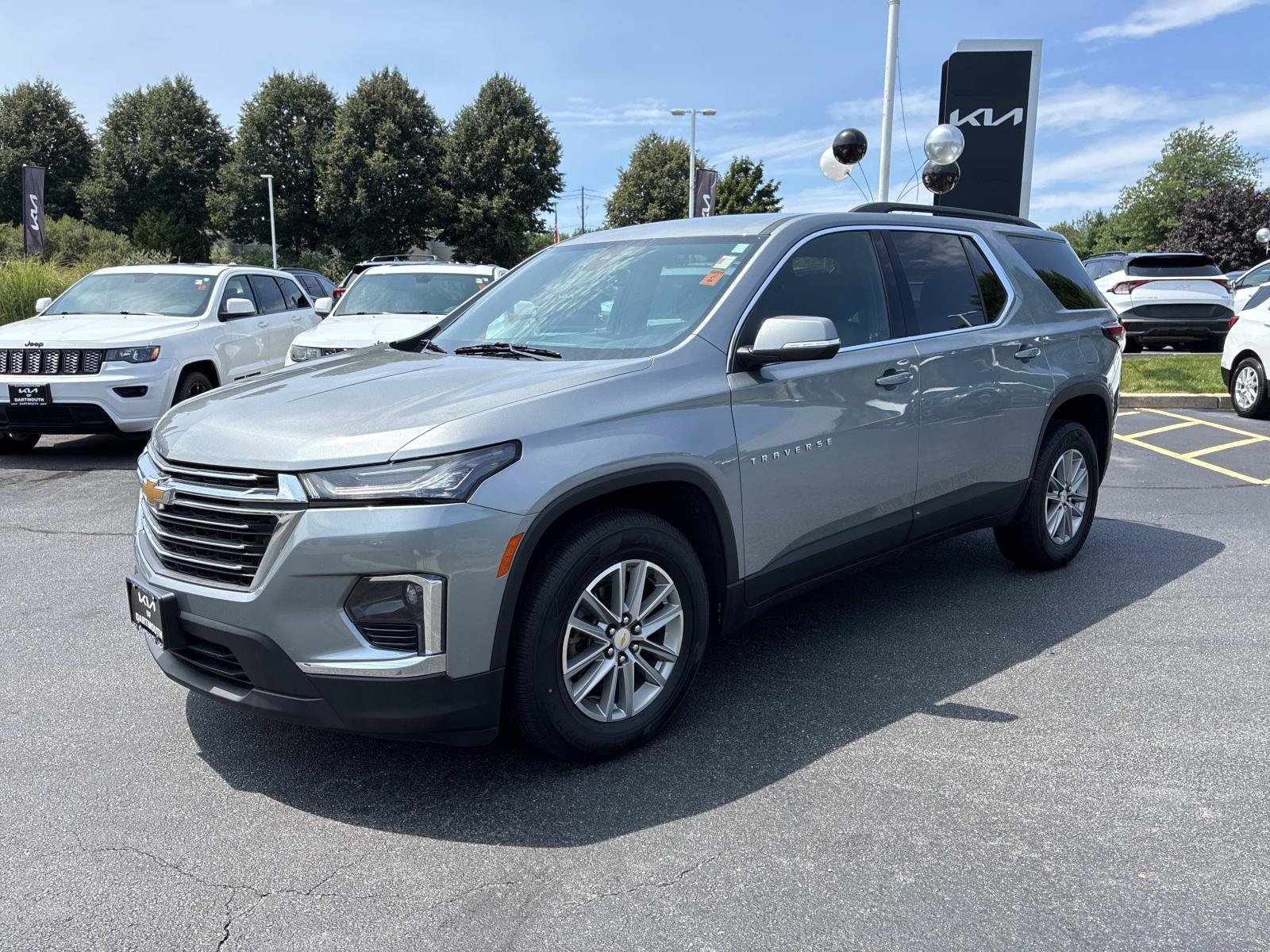 Used 2023 Chevrolet Traverse LT