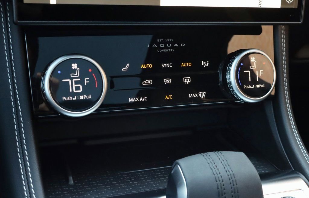 Used 2026 Jaguar F-PACE R-Dynamic S image 28