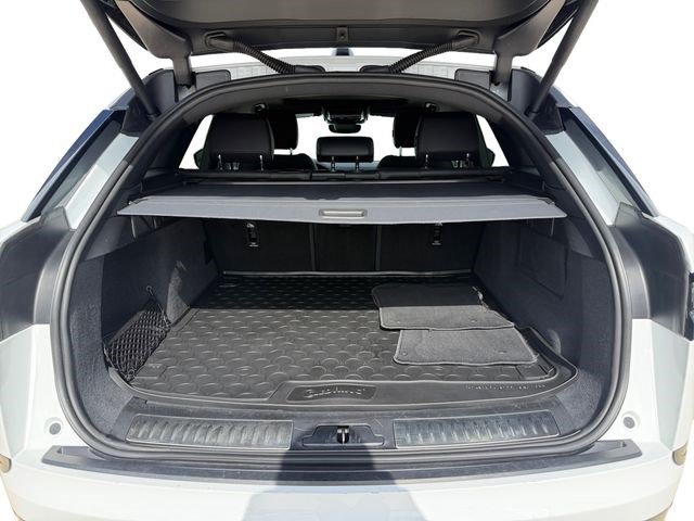 Certified 2025 Land Rover Range Rover Velar Dynamic SE AWD/4WD image 18