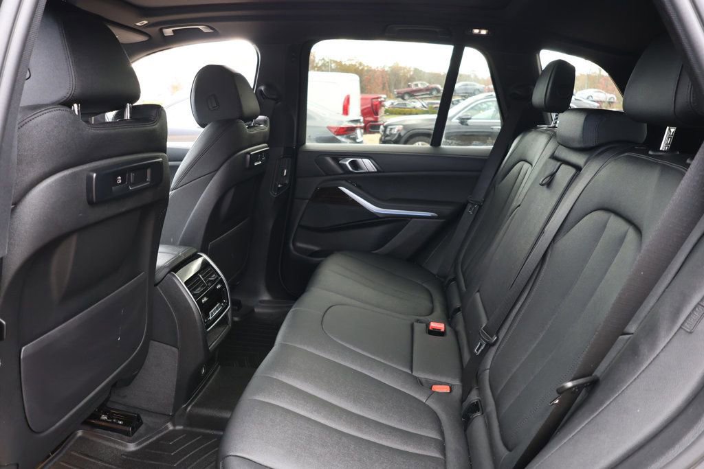 Used 2021 BMW X5 xDrive45e w/ Convenience Package image 22