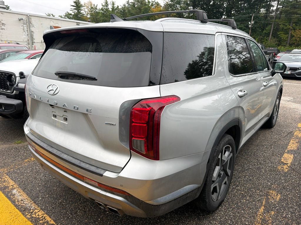 Used 2024 Hyundai Palisade Limited AWD/4WD image 4