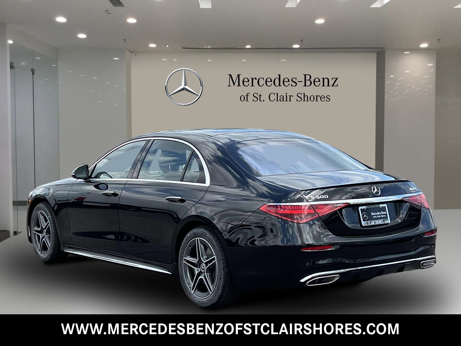 New 2025 Mercedes-Benz S 500 4MATIC image 3