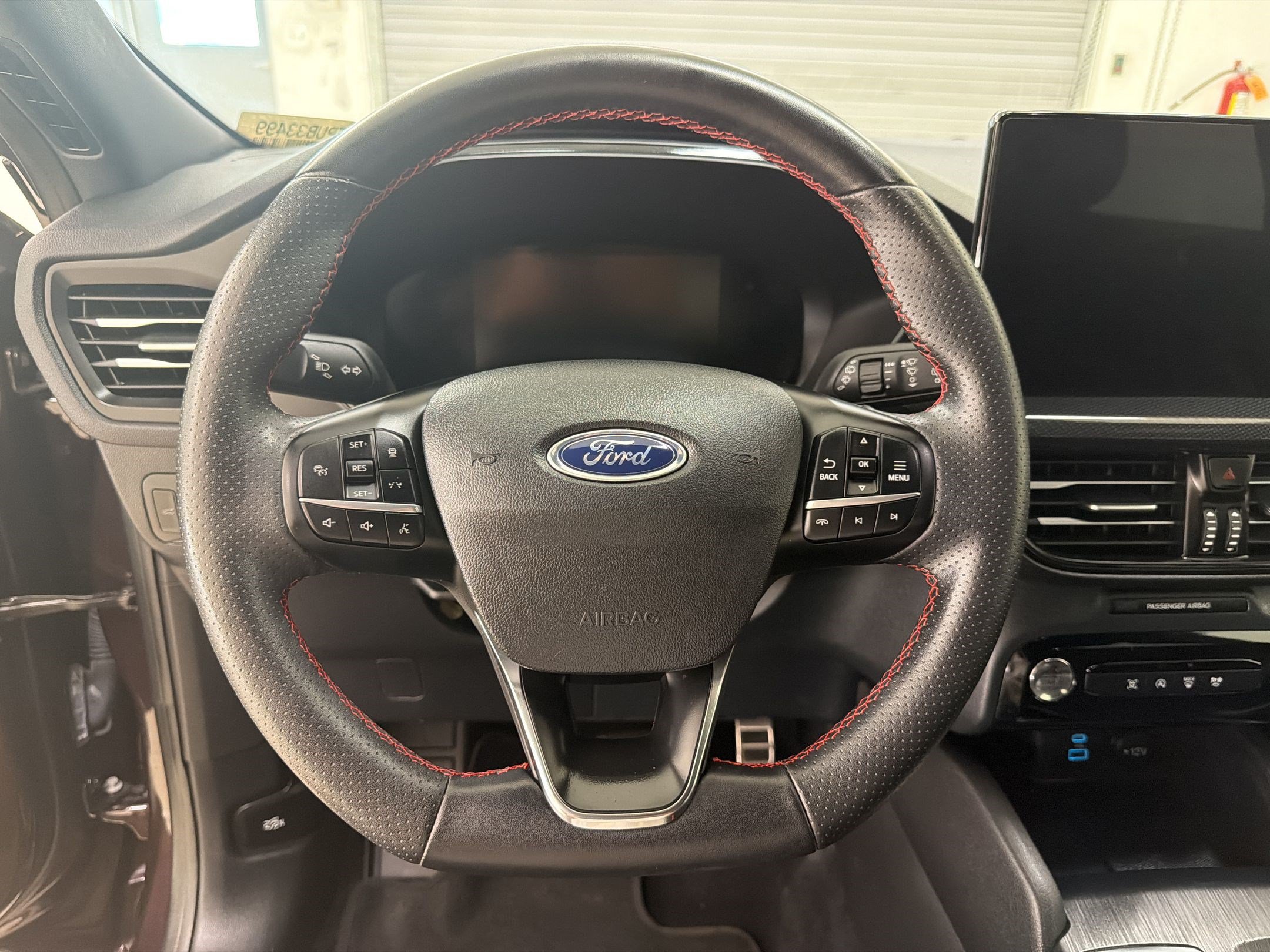 Certified 2023 Ford Escape ST-Line w/ Tech Pack #1 FWD image 11