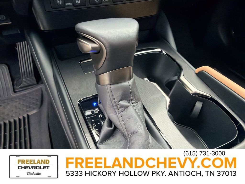 Used 2024 Lexus ES 300h Ultra Luxury image 33