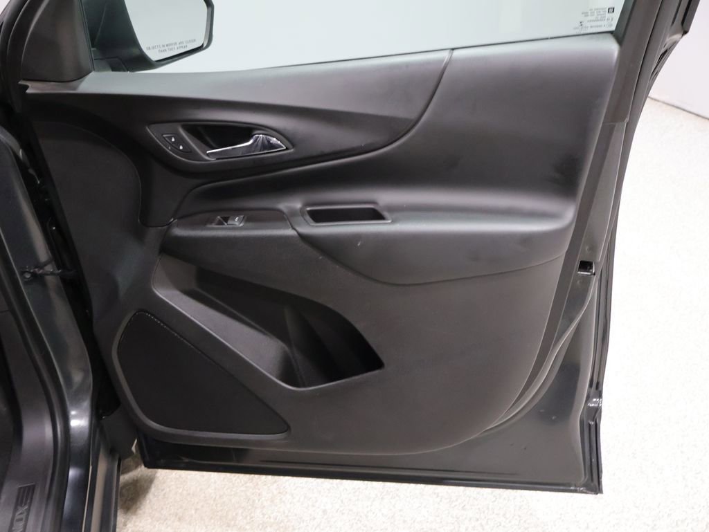 Used 2018 Chevrolet Equinox LT FWD image 23