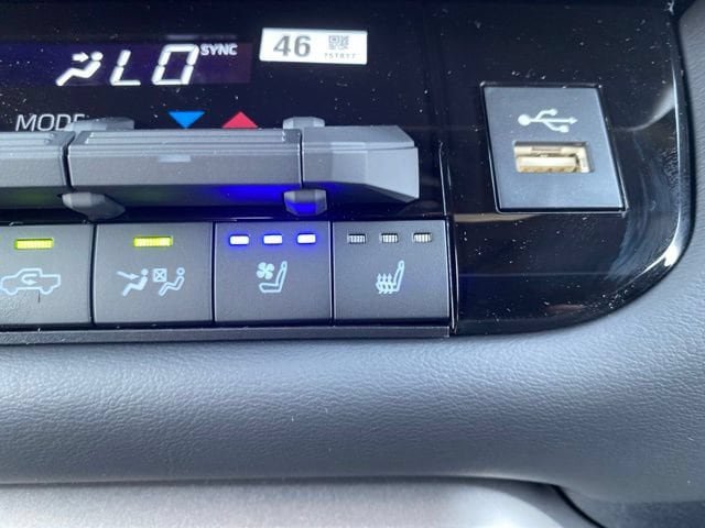 New 2026 Toyota Tundra Platinum AWD/4WD image 12