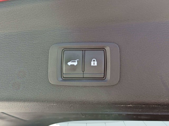 Used 2024 Mitsubishi Outlander FWD image 14