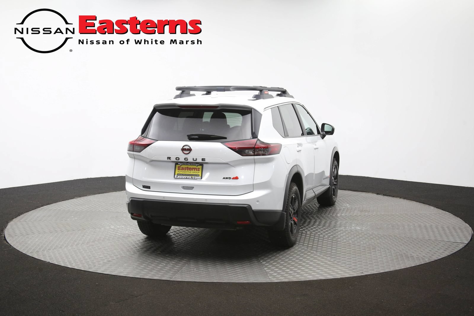 Used 2025 Nissan Rogue SV AWD/4WD image 37