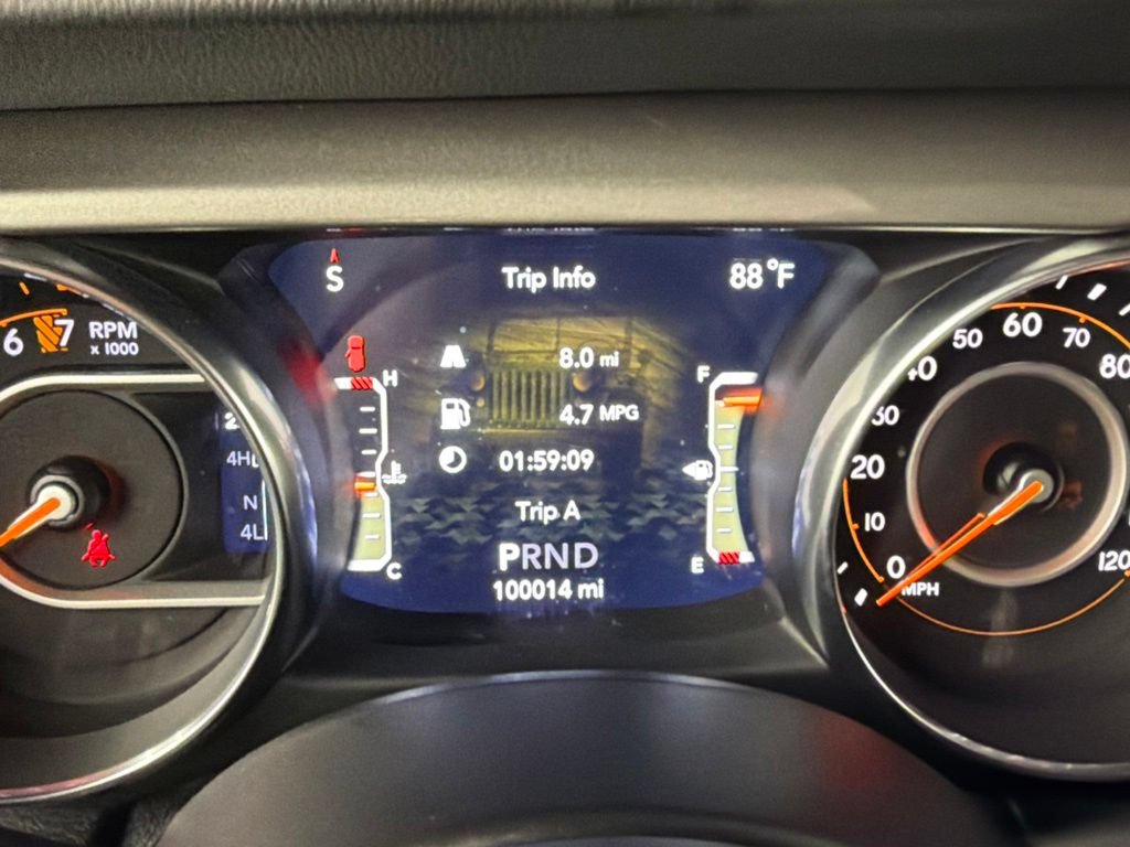 Used 2019 Jeep Wrangler Unlimited Sahara AWD/4WD image 25