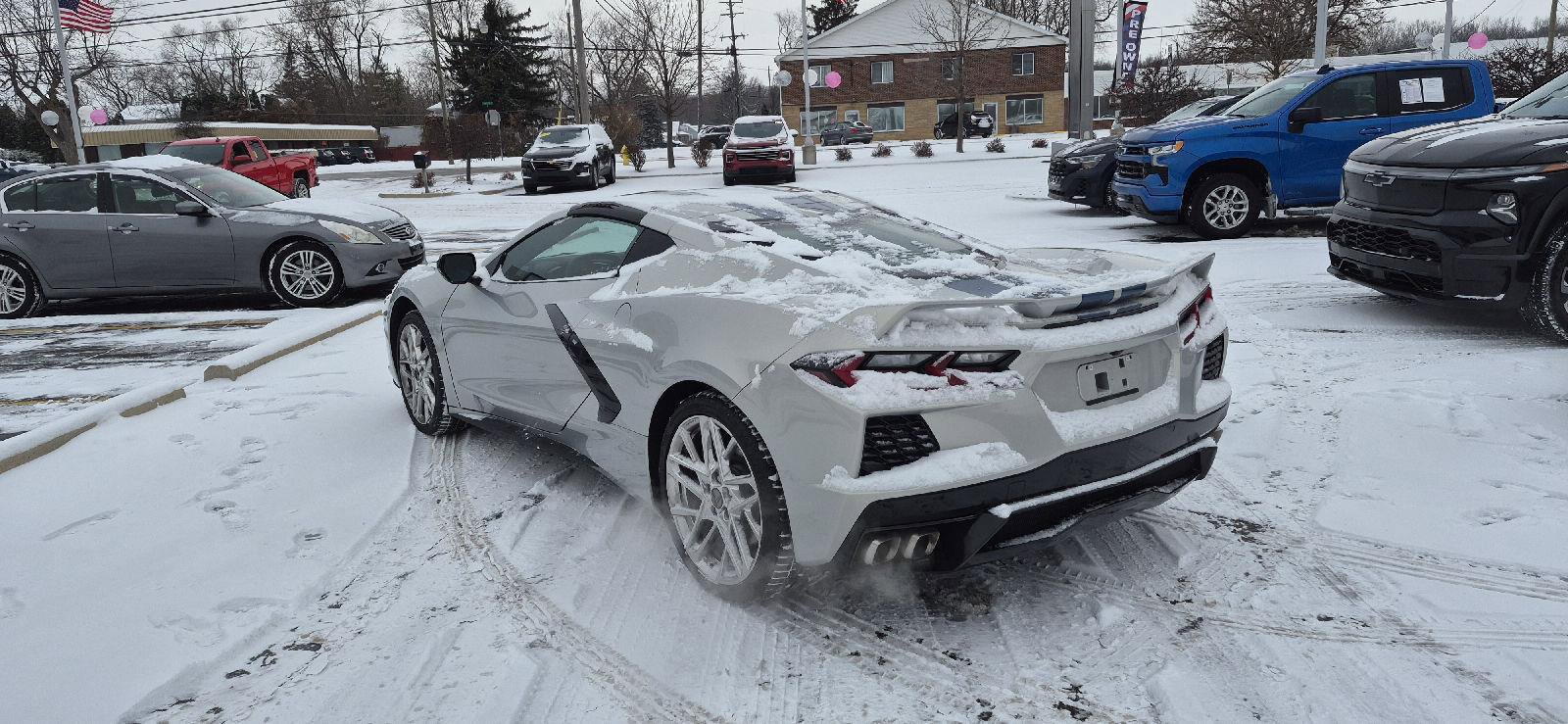 Used 2024 Chevrolet Corvette Stingray Preferred Cpe w/ Z51 Performance Package image 6