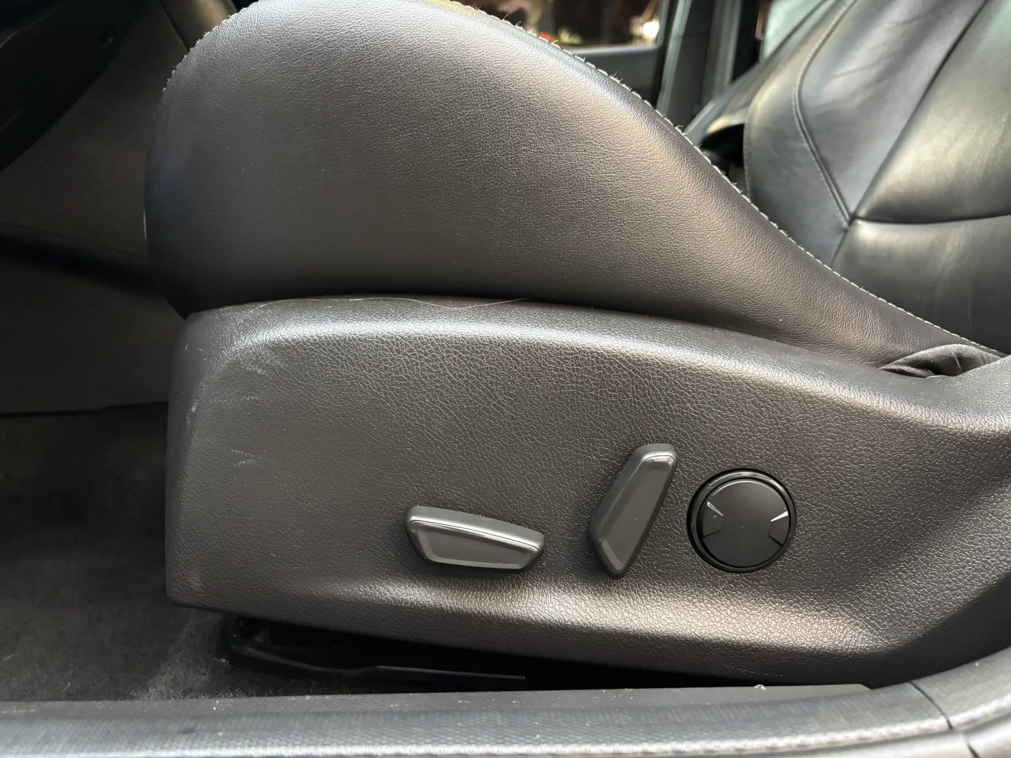 Used 2018 Ford Focus ST w/ Equipment Group 402A FWD image 13