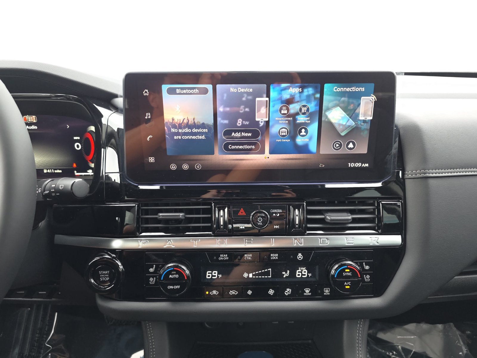New 2026 Nissan Pathfinder Platinum w/ Accent Package FWD image 19
