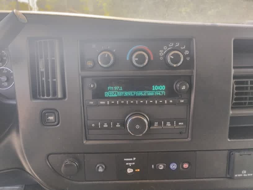 Used 2022 Chevrolet Express 3500 LS RWD image 10