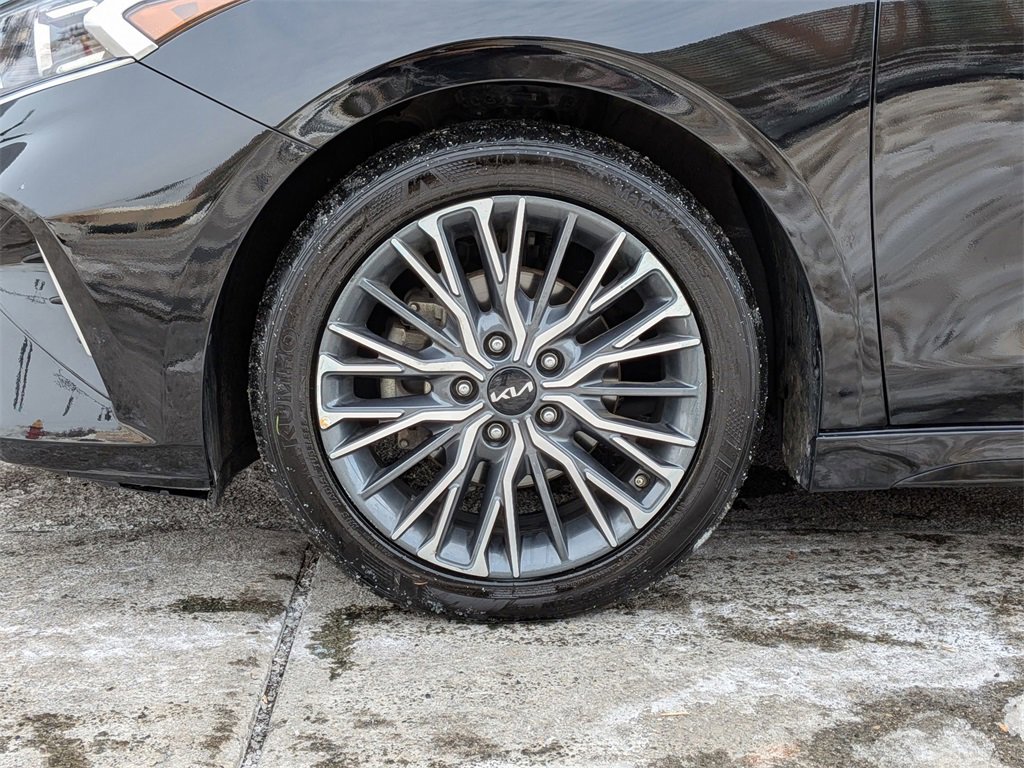 Used 2023 Kia Forte GT-Line image 27