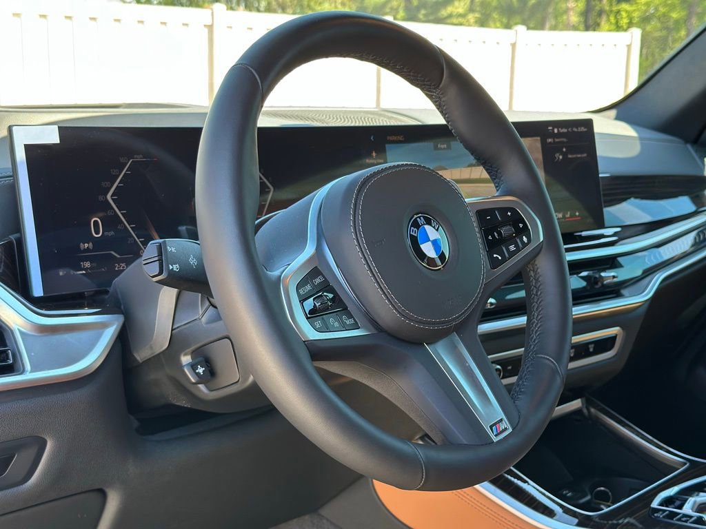Certified 2026 BMW X5 xDrive40i w/ M Sport Package AWD/4WD image 16