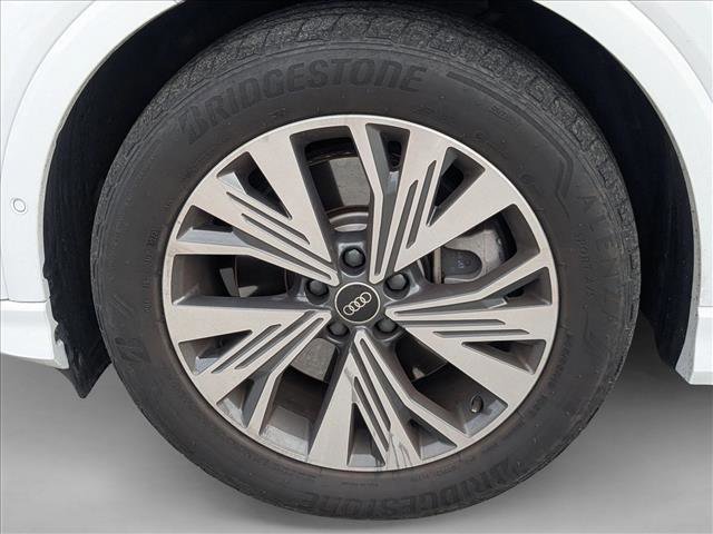 Used 2023 Audi Q4 e-tron Premium Plus w/ Premium Plus RWD image 10