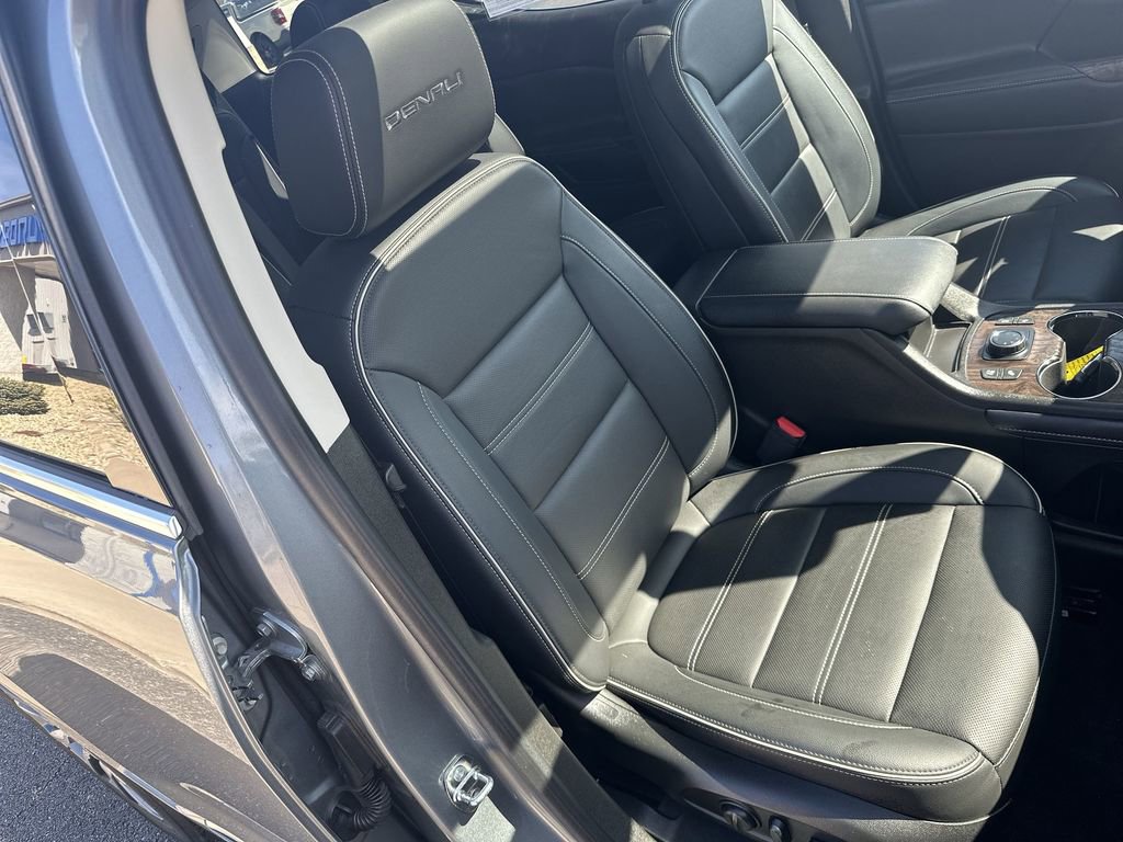 Used 2023 GMC Acadia Denali w/ Denali Ultimate Package AWD/4WD image 27