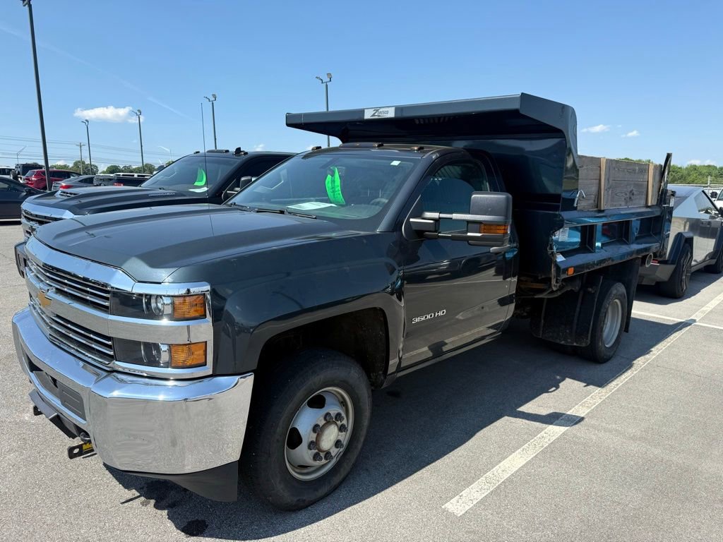 Used 2017 Chevrolet Silverado 3500 W/T w/ WT Convenience Package AWD/4WD image 1
