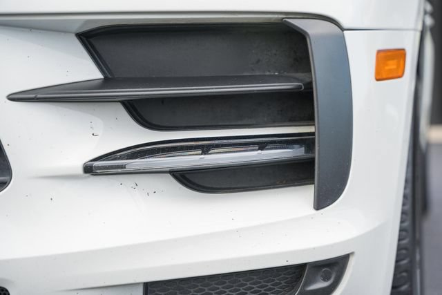 Used 2021 Porsche Macan AWD/4WD image 15