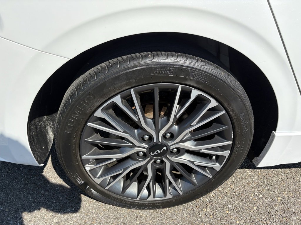 Used 2022 Kia Forte GT-Line image 17