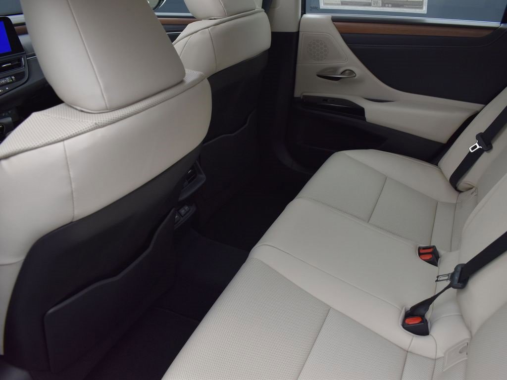 New 2025 Lexus ES 350 w/ Premium Package image 15
