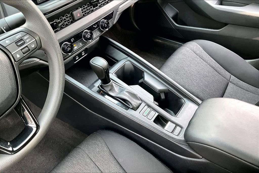 Used 2025 Honda Accord LX image 15