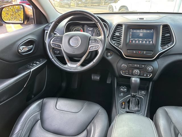 Used 2020 Jeep Cherokee Latitude Lux w/ Comfort/Convenience Group AWD/4WD image 11