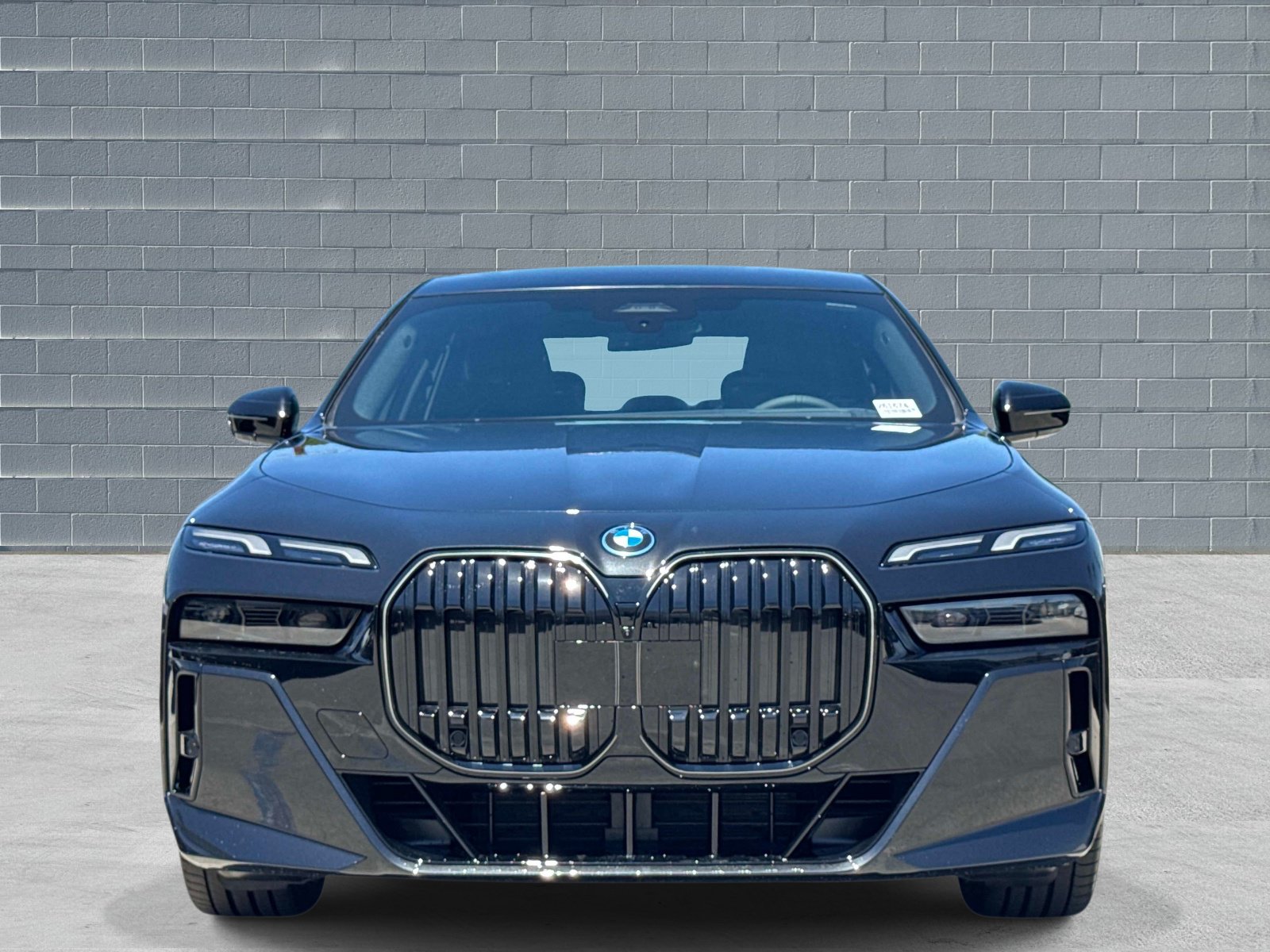 New 2026 BMW i7 eDrive50 w/ M Sport Package RWD image 2