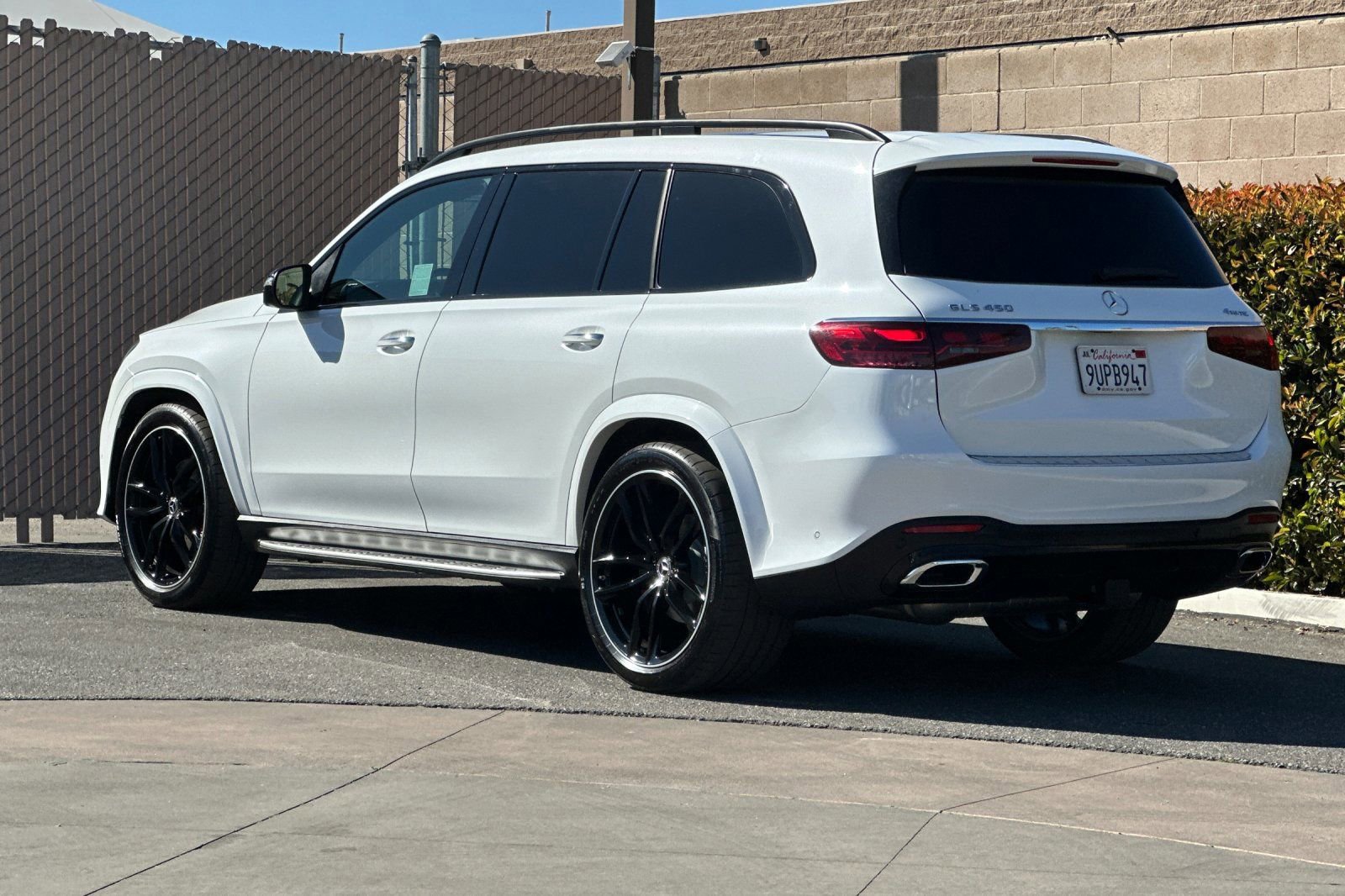 Used 2025 Mercedes-Benz GLS 450 4MATIC image 6