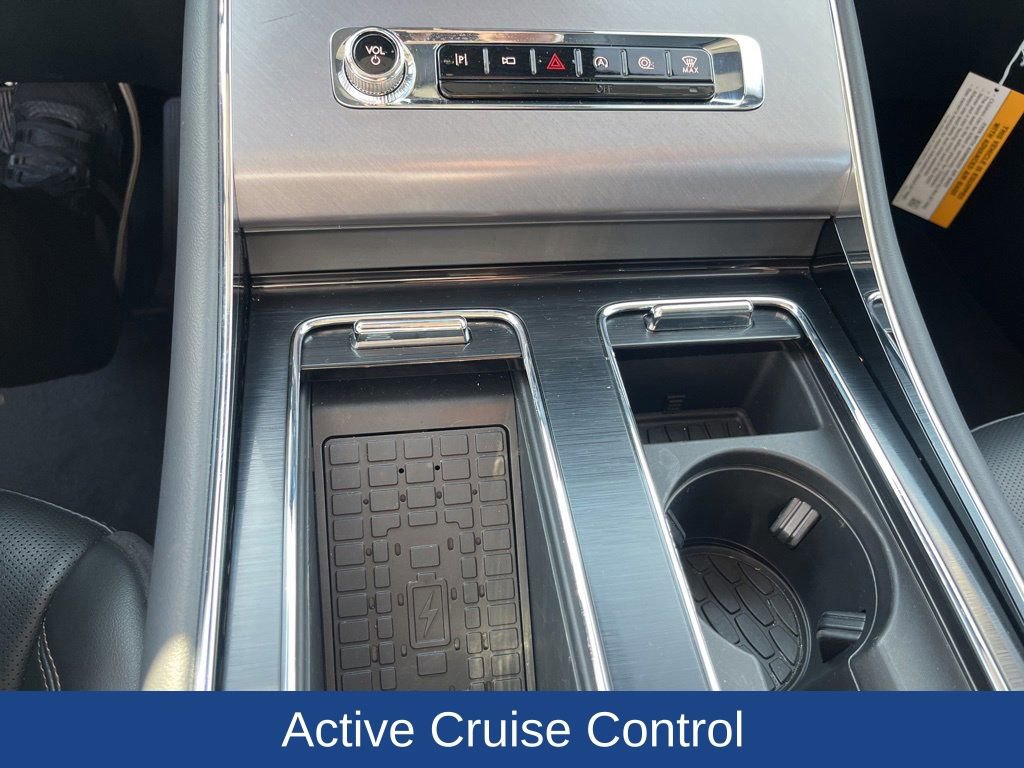 Used 2025 Lincoln Aviator 2WD image 21