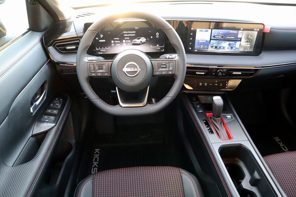 New 2025 Nissan Kicks SR image 11