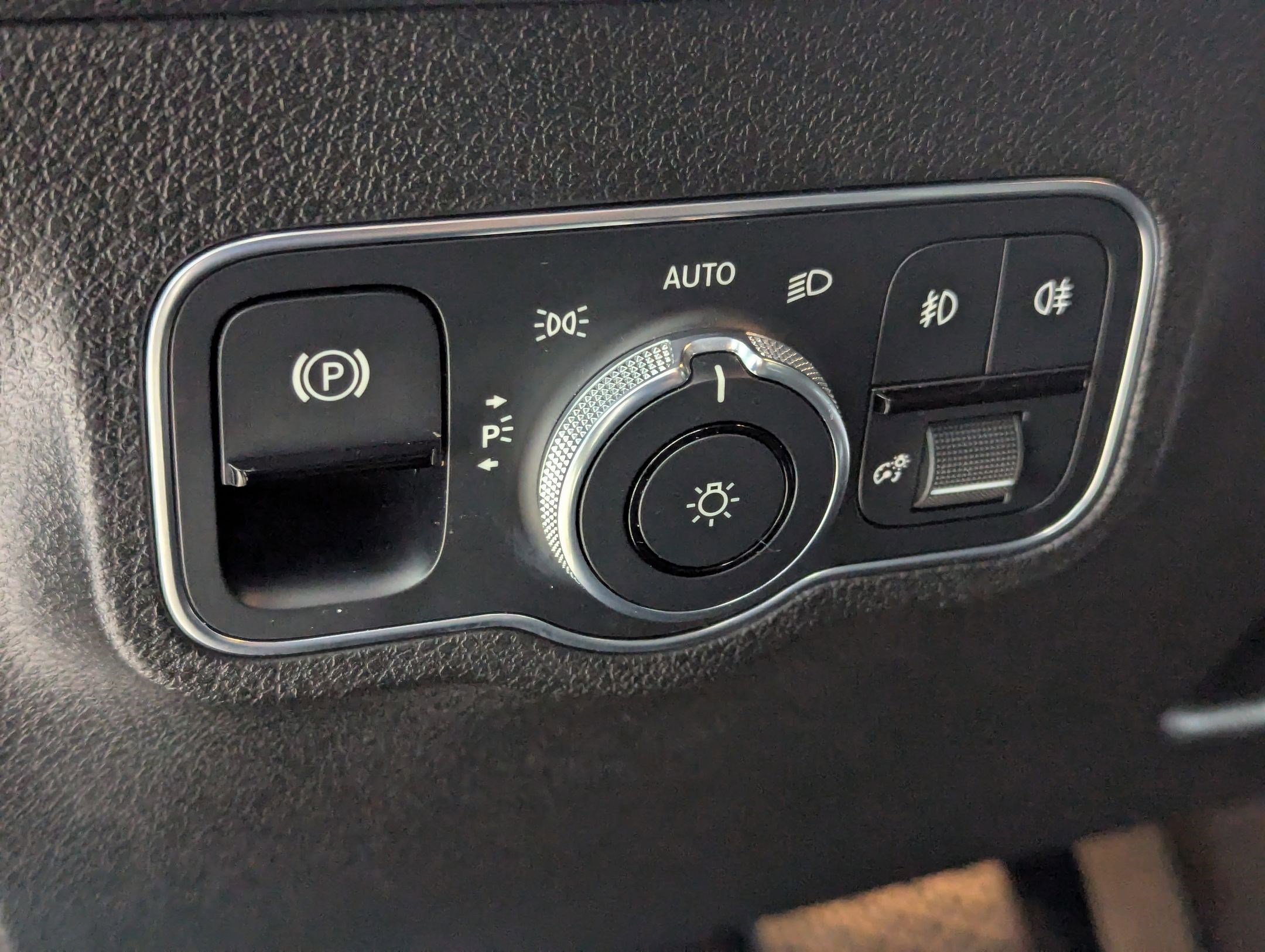 Used 2021 Mercedes-Benz GLB 250 4MATIC image 18