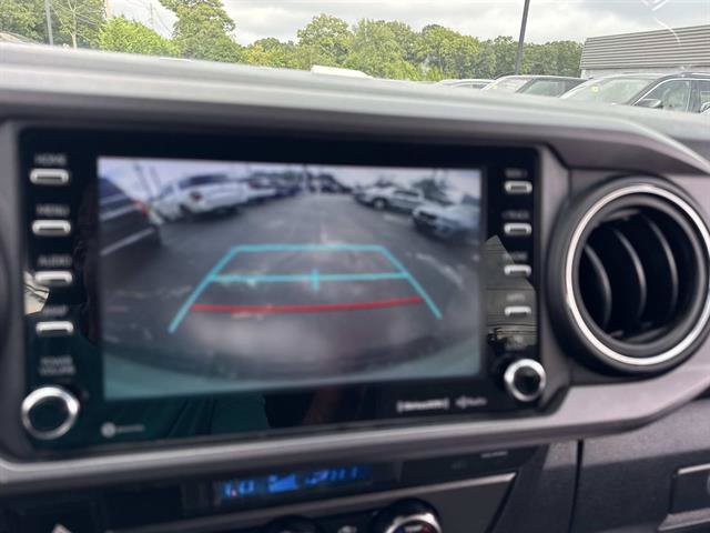 Used 2022 Toyota Tacoma TRD Sport AWD/4WD image 15