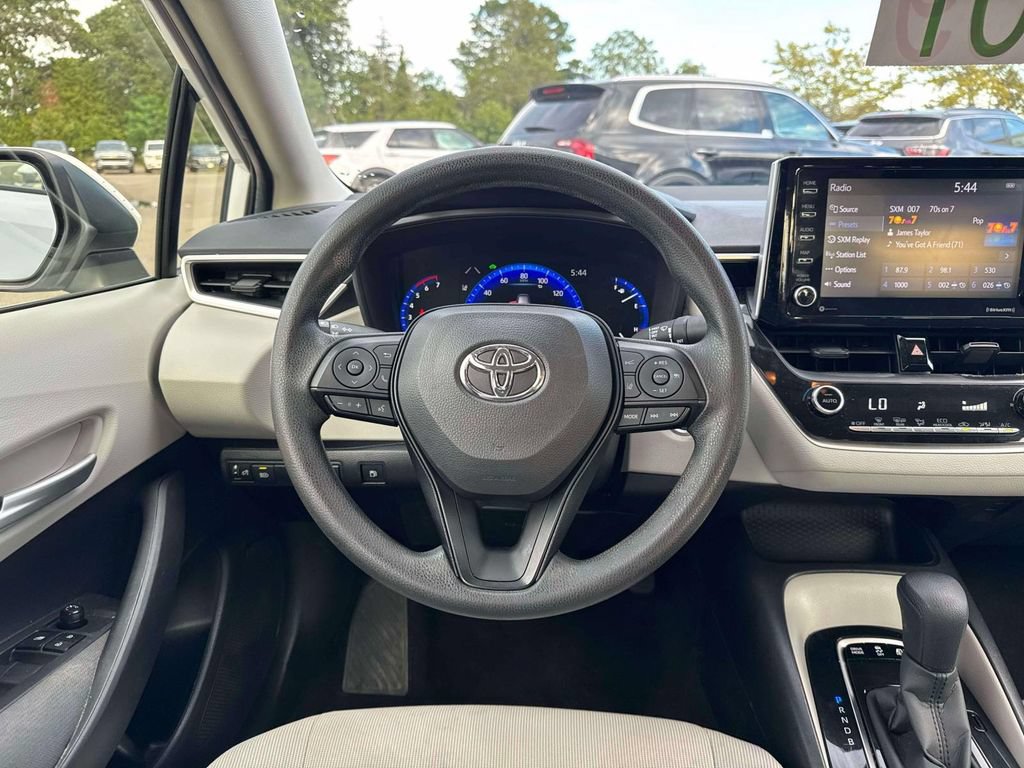 Used 2021 Toyota Corolla LE FWD image 22