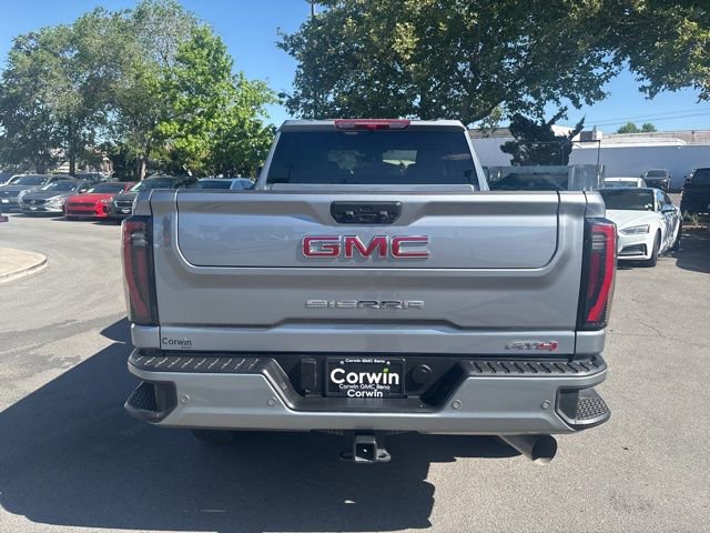 Used 2025 GMC Sierra 2500 AT4 AWD/4WD image 5