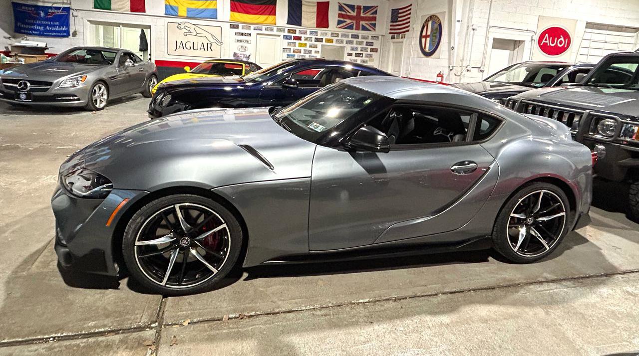 Used 2022 Toyota Supra Premium w/ Driver Assist Package image 2