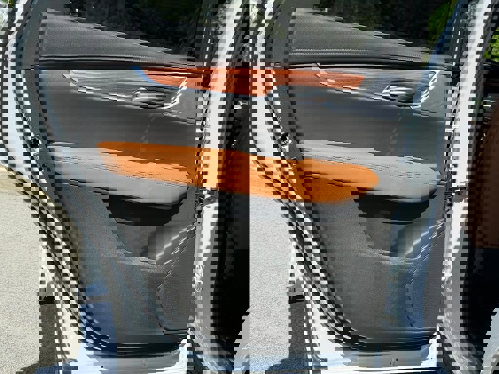 New 2026 Cadillac XT5 Premium Luxury w/ Driver Assist Package image 22