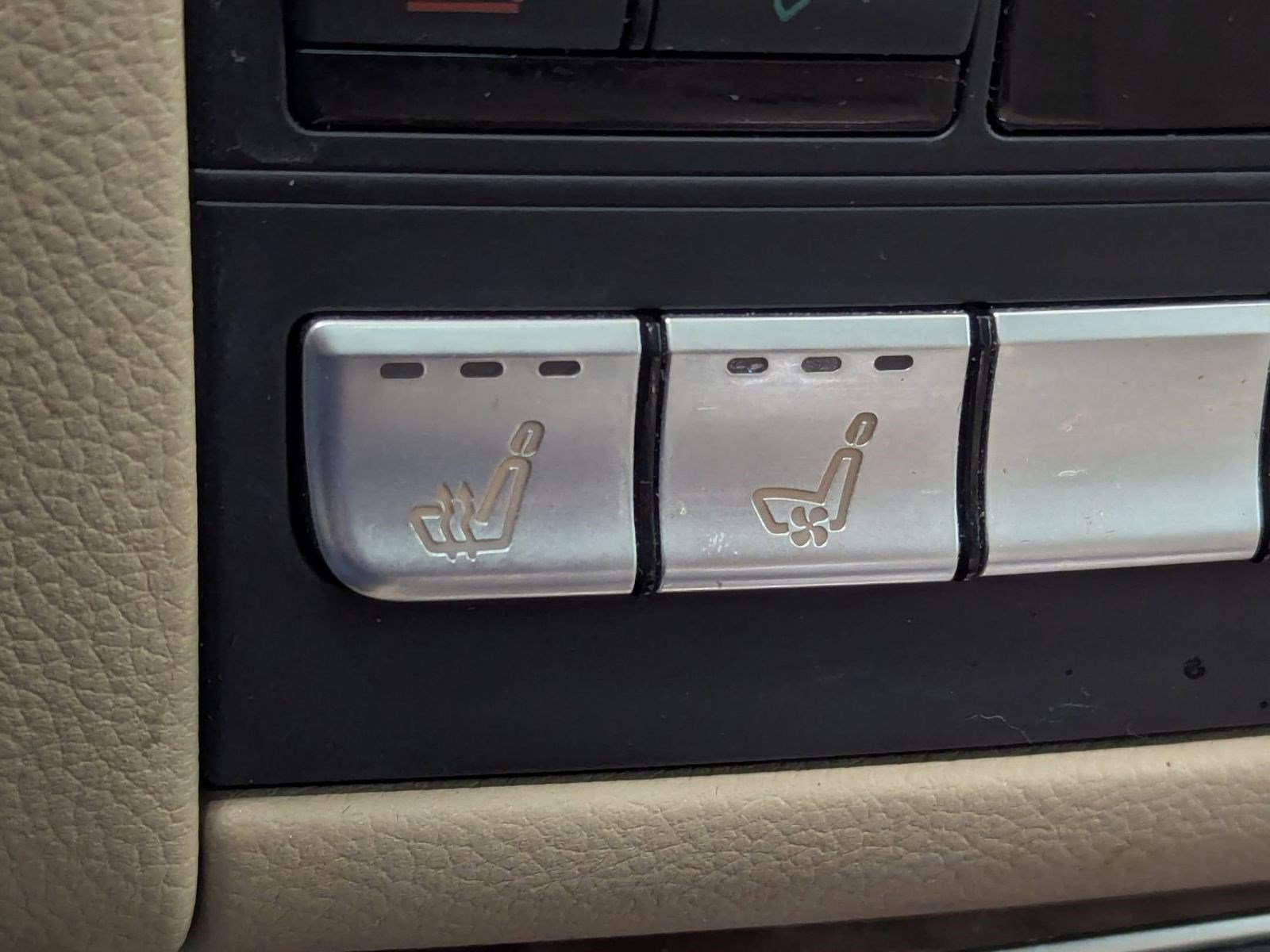 Used 2013 Mercedes-Benz CLS 550 4MATIC image 23