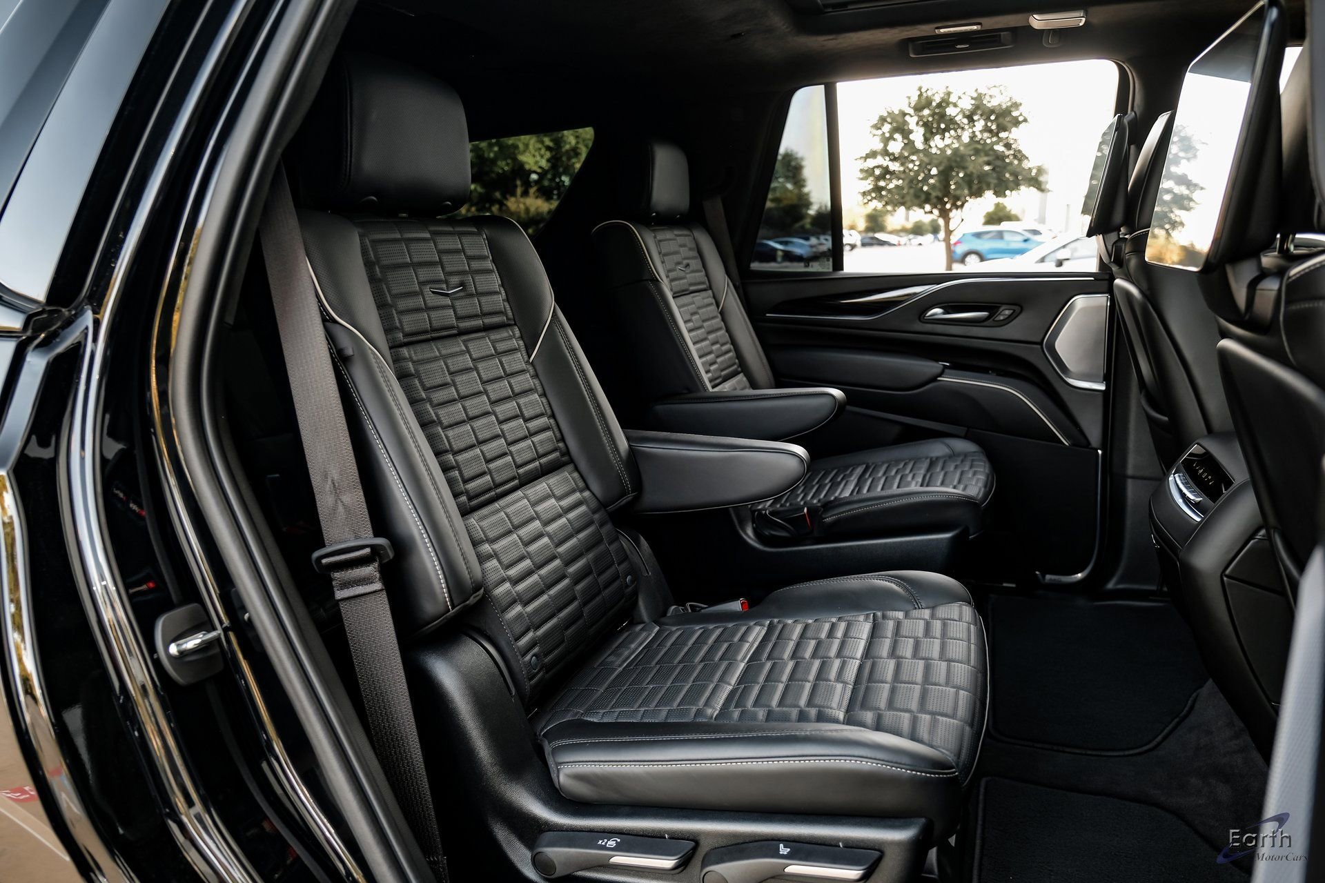 Used 2023 Cadillac Escalade V AWD/4WD image 74