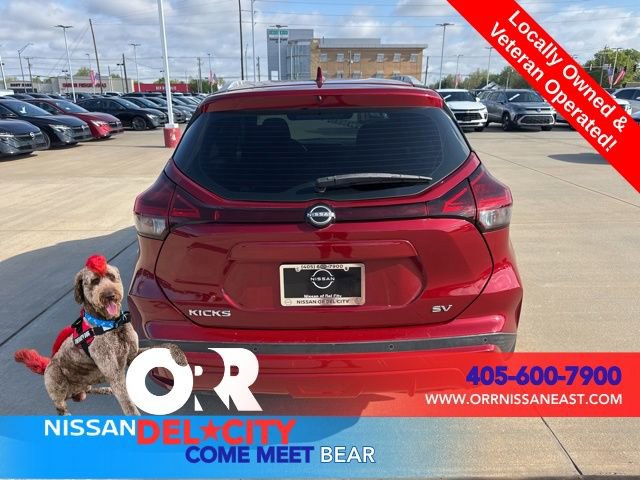 Used 2022 Nissan Kicks SV image 4