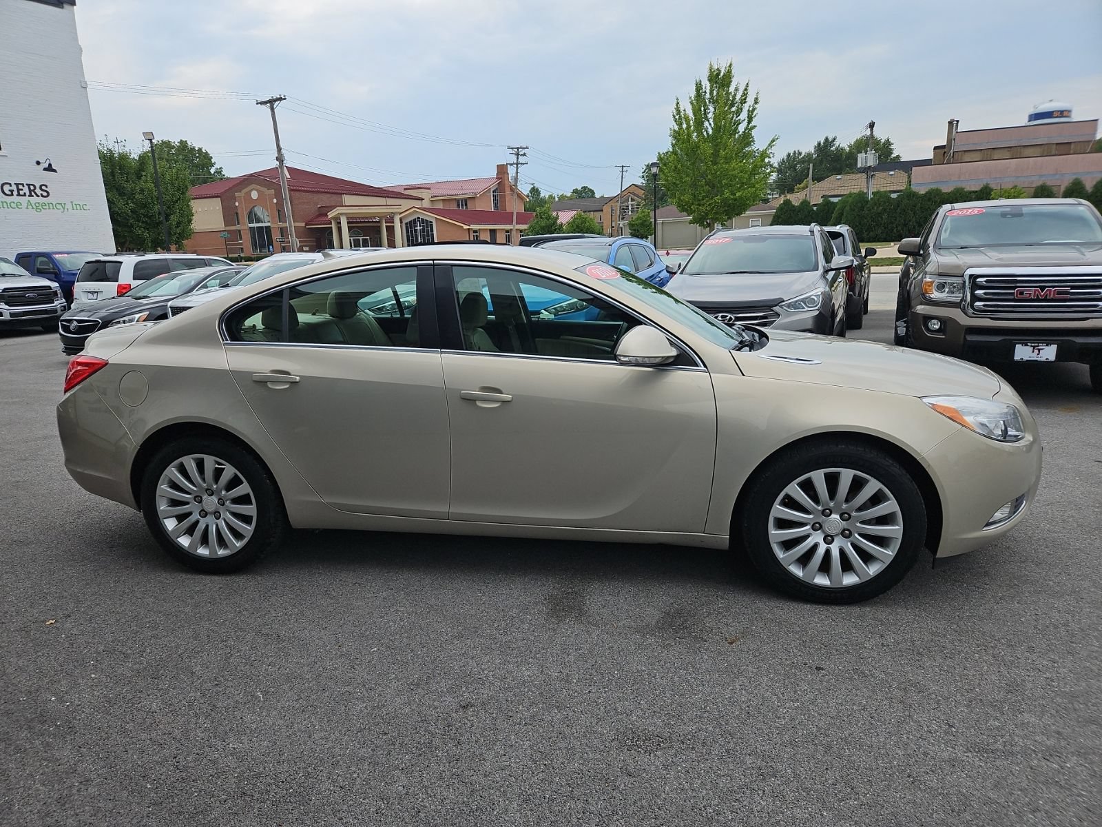Used 2012 Buick Regal Leather FWD image 7