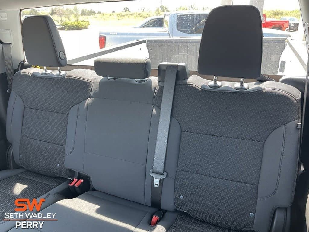 New 2025 GMC Sierra 1500 Pro AWD/4WD image 22