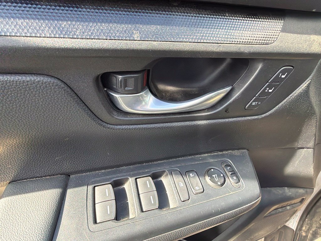 Used 2025 Honda CR-V Sport-L image 14