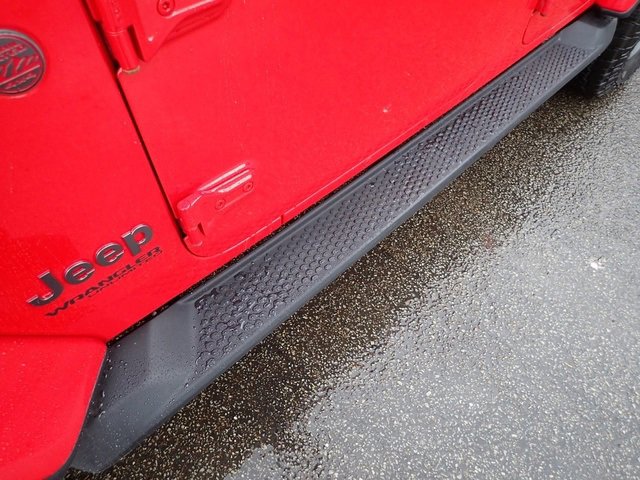 Used 2018 Jeep Wrangler Unlimited Rubicon w/ Uconnect 4C Nav & Sound Group image 13